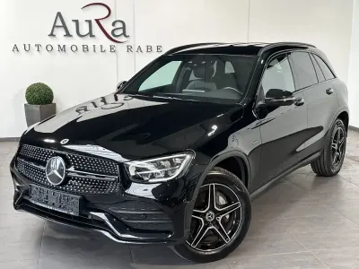 Gebraucht Mercedes GLC300de AMG line 306 PS (225 kW) 2021 Schwarz SUV