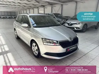 Gebraucht Skoda Fabia Ambition 95 PS (69 kW) 2022 Silber Kleinwagen