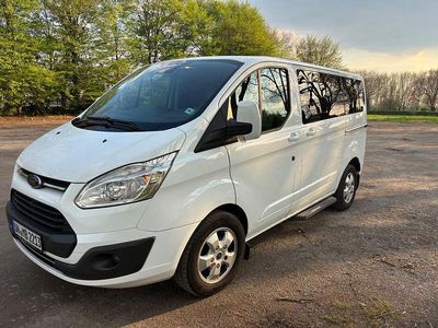 Usata Ford Tourneo Titanium 131 CV (96 kW) 2016 Bianco Monovolume