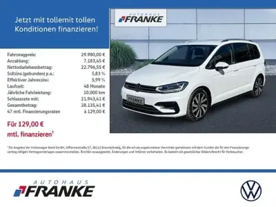 Używany VW Touran Move 150 KM (110 kW) 2024 Biały Minivan