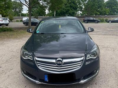Grau Gebraucht 2013 Opel Insignia Limousine | 6.800 € (Fairer Preis)