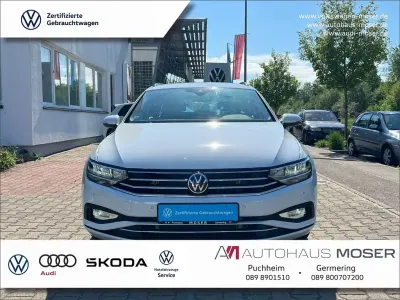 Gebraucht VW Passat Business 150 PS (110 kW) 2023 Mondsteingrau Kombi