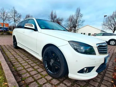 Gebraucht Mercedes 220 170 PS (125 kW) 2008 Weiß Kombi