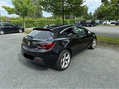 Opel Astra GTC