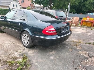Mercedes E240