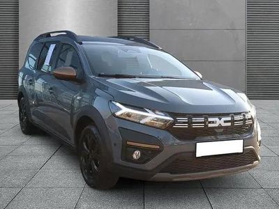 Second-hand Dacia Jogger Extreme 141 CP (103 kW) 2025 Gri Monovolum