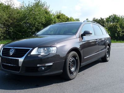 Braun metallic Gebraucht 2007 VW Passat Sportline Kombi | 7.399 €