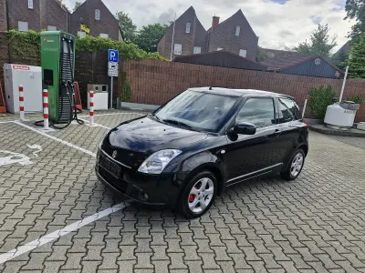 Gebraucht Suzuki Swift 92 PS (67 kW) 2007 Schwarz Kleinwagen