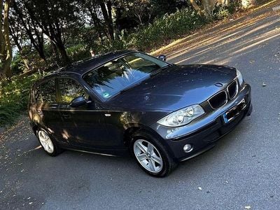Gebraucht BMW 116 122 PS (89 kW) 2006 Grau Kleinwagen