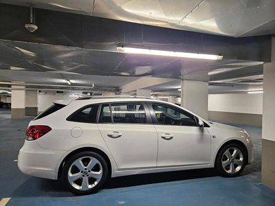 Gebraucht Chevrolet Cruze 140 PS (102 kW) 2013 Weiß Kombi