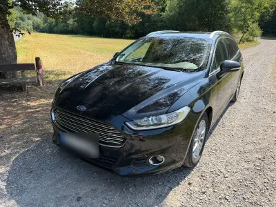 Gebraucht Ford Mondeo Trend 150 PS (110 kW) 2015 Schwarz Kombi