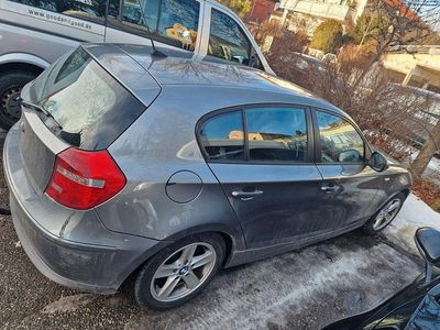 Grau Gebraucht 2010 BMW 116 Kleinwagen | 3.270 € (Teuer)
