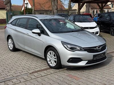 Używany Opel Astra Edition 122 KM (89 kW) 2020 Srebrny Kombi
