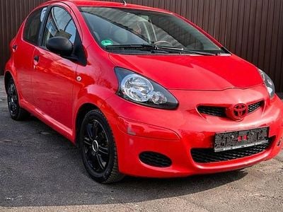 Usata Toyota Aygo 68 CV (50 kW) 2009 Rosso Utilitaria