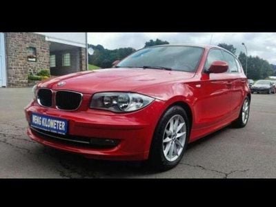 Usata BMW 116 Lifestyle 122 CV (89 kW) 2011 Rosso Utilitaria