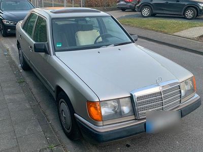 Usata Mercedes E230 1988 Berlina