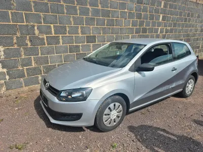 Gebraucht VW Polo 60 PS (44 kW) 2010 Silber Kleinwagen