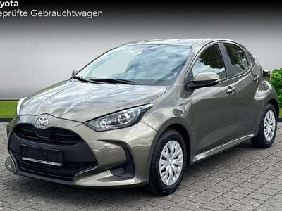 Usata Toyota Yaris Comfort 72 CV (52 kW) 2023 Marrone Utilitaria
