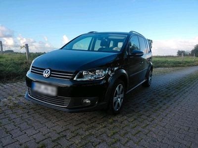 VW Touran Cross