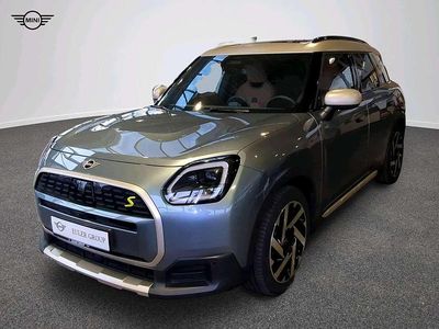 Grün Gebraucht 2025 Mini Countryman Favoured SUV | 47.487 € (Teuer)