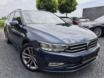 Gebraucht VW Passat Business 150 PS (110 kW) 2021 Aquamarinblau metallic Kombi