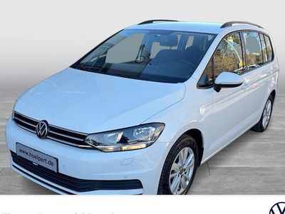 Gebraucht VW Touran Comfortline 150 PS (110 kW) 2022 Weiß Van / Kleinbus