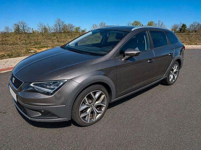 Second-hand Seat Leon X-Perience 150 CP (110 kW) 2015 Gri Break