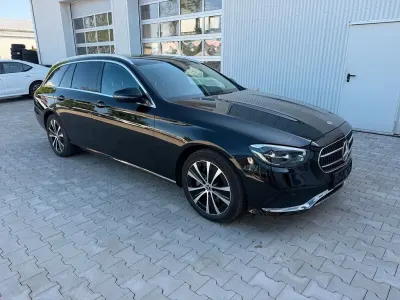 Gebraucht Mercedes E300 211 PS (155 kW) 2022 Schwarz Kombi