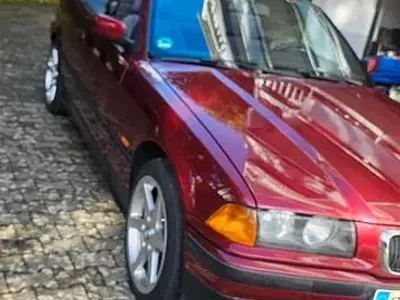 Gebraucht BMW 318 116 PS (85 kW) 1996 Rot Cabrio