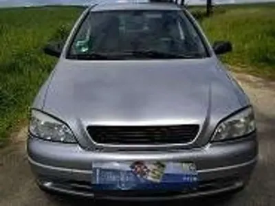 Gebraucht Opel Astra Classic Edition 101 PS (74 kW) 1999 Silber Limousine