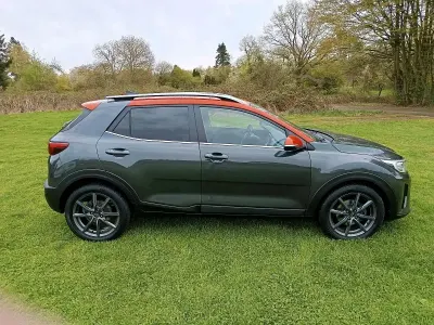 Gebraucht Kia Stonic 120 PS (88 kW) 2019 Grau SUV