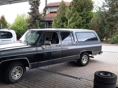 Occasion Chevrolet Suburban 203 ch (149 kW) 1989 Gris SUV