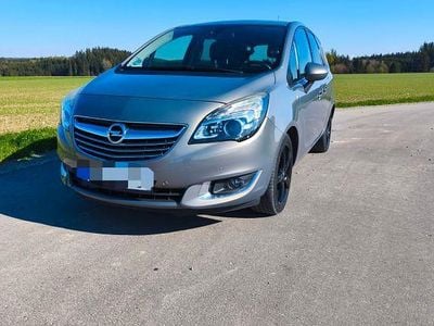 Usado Opel Meriva Style 140 HP (102 kW) 2015 Castanho Monovolume