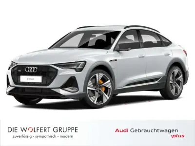 Gebraucht Audi e-tron S-Line 300 kW (408 PS) 2022 Gletscherweiß metallic SUV