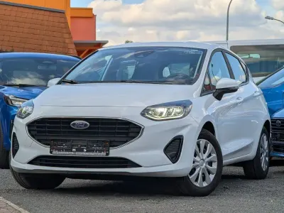 Gebraucht Ford Fiesta 75 PS (55 kW) 2022 Frozen white Kleinwagen