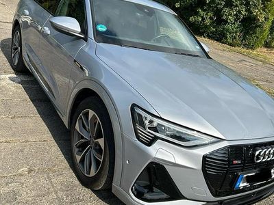 Usata Audi e-tron S-Line 230 kW (313 CV) 2021 Argento SUV