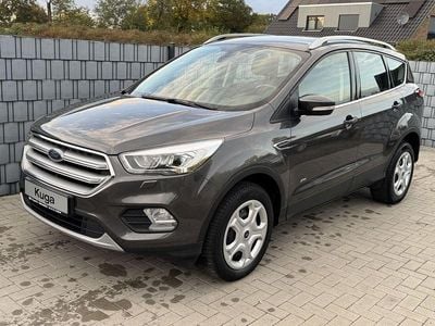 Grau Gebraucht 2018 Ford Kuga Cool & Connect SUV | 17.750 € (Etwas zu teuer)