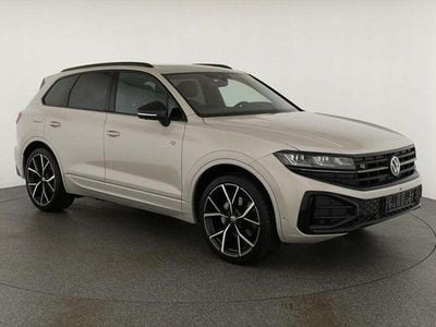 Neu VW Touareg R-line 286 PS (210 kW) 2025 Sechura beige metallic SUV