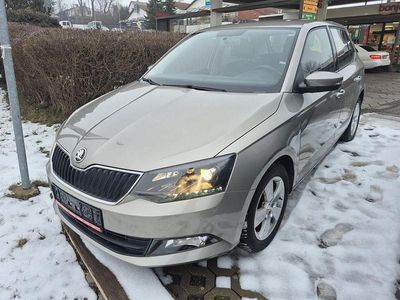 Gebraucht Skoda Fabia Ambition 75 PS (55 kW) 2016 Beige Limousine