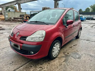 Gebraucht Renault Modus 75 PS (55 kW) 2010 Rot Van / Kleinbus