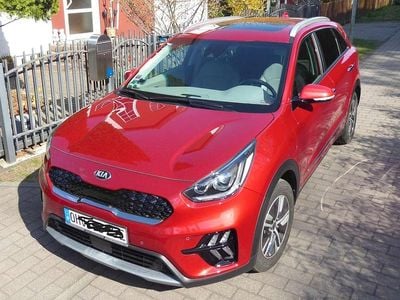 Second-hand Kia Niro Spirit 105 CP (77 kW) 2021 Roșu SUV