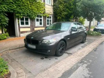 Gebraucht BMW 520 184 PS (135 kW) 2012 Braun Limousine