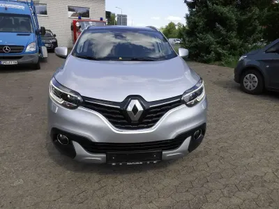 Gebraucht Renault Kadjar XMOD 131 PS (96 kW) 2017 Platingrau SUV