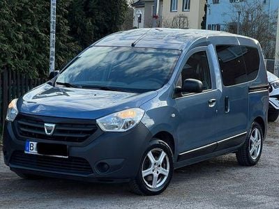 Usata Dacia Dokker 83 CV (61 kW) 2013 Blu Monovolume