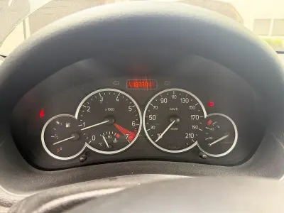 Gebraucht Peugeot 206 CC 109 PS (80 kW) 2005 Schwarz Cabrio