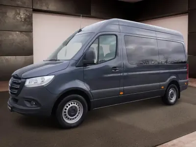 Gebraucht Mercedes Sprinter 170 PS (125 kW) 2023 Grau Van