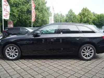 Gebraucht Audi A4 Comfort 150 PS (110 kW) 2022 Schwarz Kombi