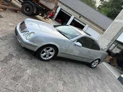 Gebraucht Mercedes CLK320 218 PS (160 kW) 1998 Silber Coupé