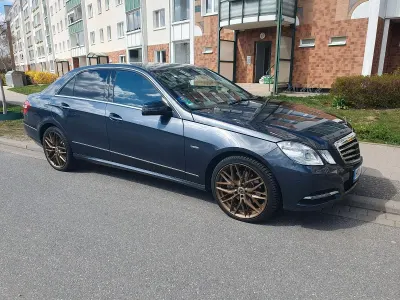 Gebraucht Mercedes E350 265 PS (194 kW) 2011 Grau Limousine