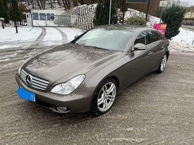 Grau Gebraucht 2005 Mercedes CLS350 Limousine | 10.300 € (Fairer Preis)